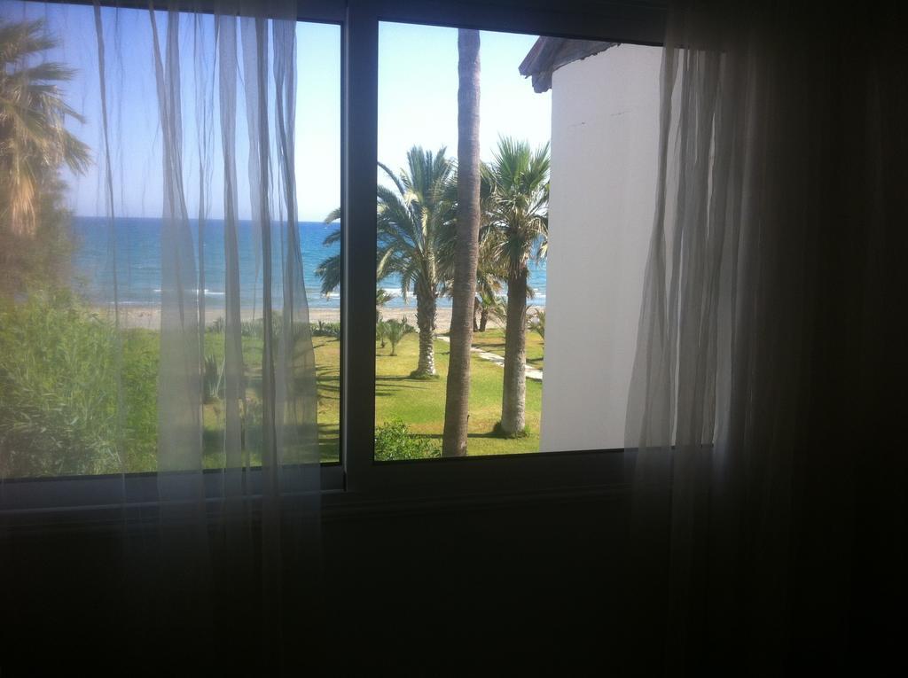 Sandy Beach Apartment 13 Voroklini Room photo